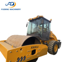 Rouleau compresseur d'occasion de marque chinoise XS263J, poids 26 tonnes, moteur 44,7 kW – Équipement économique pour travaux routiers