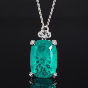 High Quality Eco-friendly Copper Silver Plated Jewelry Elegant 20*<b>28mm</b> Large Stone Imitation Emerald Pendant Necklace for Women - Product Image 3