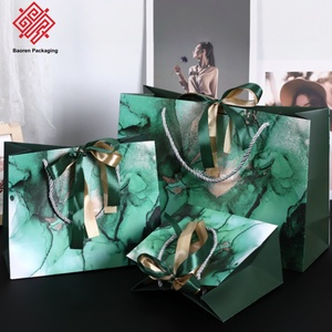 Sacs en papier de luxe Baoren pour cadeaux et emballages, sacs en papier en gros avec votre propre logo pour les vêtements et les petites entreprises - Product Image 5