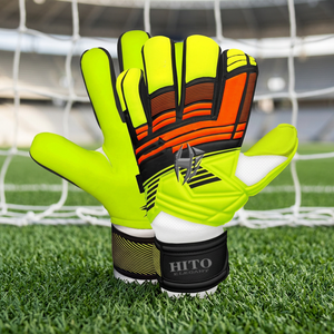 Gants de gardien de but personnalisés avec logo, confortables, en caoutchouc injecté, avec protection du pouce, design personnalisé, gants de gardien de but de football - Product Image 4