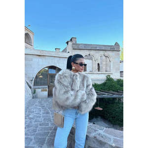 Veste en fourrure crème pour femmes, avec détails en fourrure de mouton, logo personnalisé, style bomber, taille XL, automne/hiver/printemps - Product Image 3