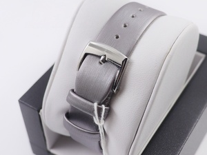 Montre à quartz pour femme avec lunette sertie de diamants, cadran romain à diamants flottants, bracelet en cuir, montre-bracelet élégante pour robe, décontractée, bureau, quotidienne, Chopards - Product Image 5