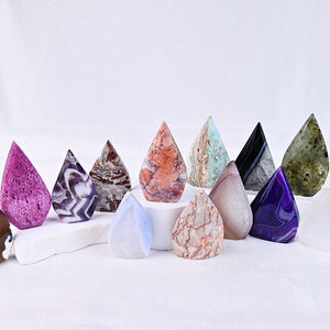 Venta al por mayor de cristales ornamento natural tallado a mano amatista cristal de cuarzo <span class=keywords><strong>piedra</strong></span> curativa de forma libre para la decoración - Product Image 1