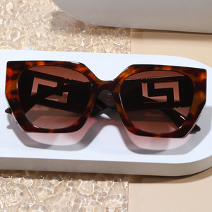 Lunettes de soleil carrées Xsy, verres PC UV400, protection anti-UV, unisexes, lunettes de soleil tendance - Product Image 3