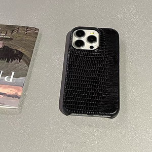 Étui en cuir personnalisé avec initiales en or et argent pour <span class=keywords><strong>iPhone</strong></span> 15 12 14 <span class=keywords><strong>13</strong></span> 16 17 Pro Max 14 16 Plus, <span class=keywords><strong>coque</strong></span> rigide en PU effet lézard de luxe - Product Image 6