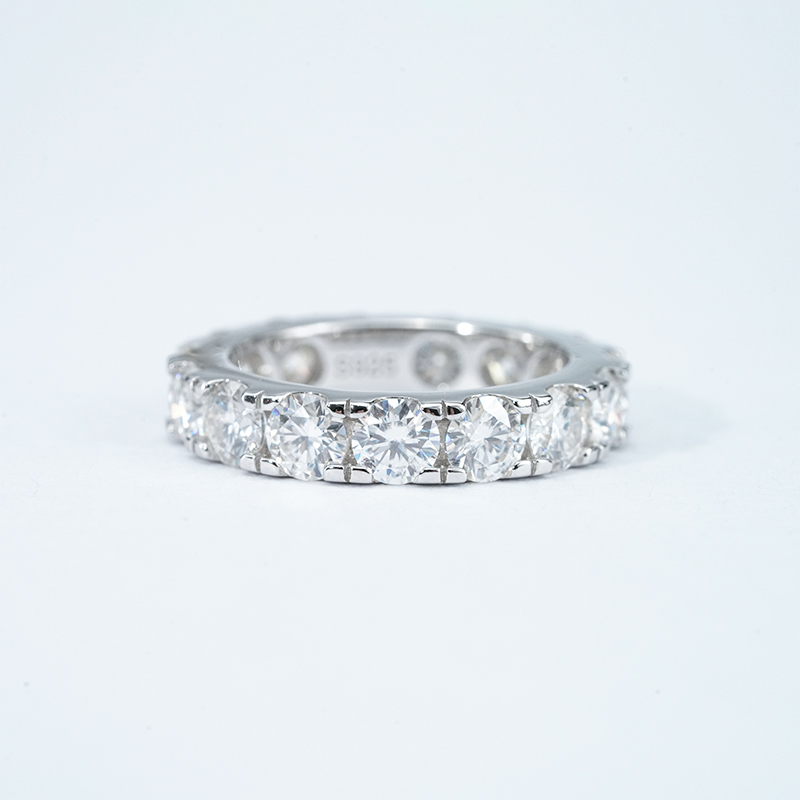 White Moissanite