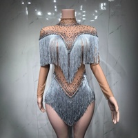Body sexy en résille transparente noire avec strass et franges, tenue de scène pour chanteuse, danseuse, spectacle, fête, soirée, club