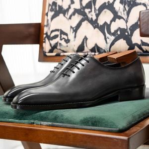 Zapatos de Hombre de Estilo Moderno en Colores Mixtos con Suelas de Goma, Hechos a Mano y de Alta Calidad - Product Image 5