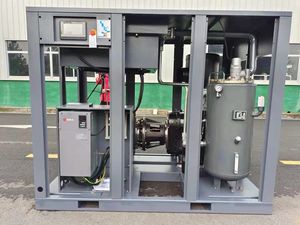 Compresseur d'air à vis à aimant permanent à vitesse variable Ariking fabriqué en Chine, 300HP, 220KW, 8bar, 41,5m3/min, à deux étages - Product Image 3