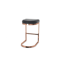 Tabouret de bar moderne de luxe en métal doré rose en forme de C avec assise rembourrée en velours pour cuisine - Vente en gros