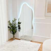 Miroir LED sans cadre pour décoration murale personnalisée, miroir de sol ondulé pour le corps, miroir LED pleine longueur irrégulier et ondulé avec éclairage LED