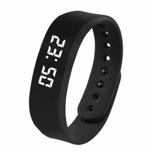 Bracelet intelligent Jetu Cloud noir, étanche IP65, podomètre, tracker de fitness avec chargement USB et alarme par vibration - Product Image 5