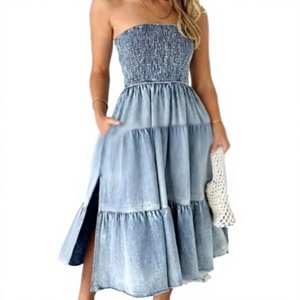 Robe longue en jean sans bretelles avec ourlet superposé à volants et fente latérale, taille élastique, coupe trapèze, décontractée pour l'été - Product Image 2