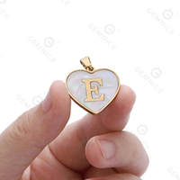 Collier personnalisé en argent 925 Gemnel en forme de cœur avec lettre, 26 lettres de l'alphabet, coquille blanche, cadeau de la Saint-Valentin, bijoux délicats pour l'amour