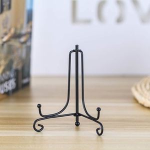 Soporte de Exhibición Plegable y Lavable para Marcos de Fotos, Ajustable en Altura, Antideslizante, de Hierro Negro, Modelo TY-0911-73 - Product Image 4