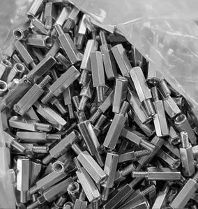 Pernos hexagonales <span class=keywords><strong>de</strong></span> acero <span class=keywords><strong>de</strong></span> grado industrial con rosca UNC, tamaño M2-M8, pernos <span class=keywords><strong>de</strong></span> aislamiento con tuerca extendida - Product Image 5