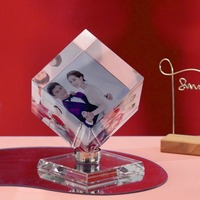 Presse-papiers en verre cristal personnalisé HBL avec impression couleur intégrale et base lumineuse LED rotative à 360°