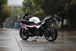 Potente Motocicleta Eléctrica HB Moying Touring de 5kw, Alta Velocidad 100-110km/h con Rueda de 72v - Product Image 4