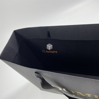 Bolsa de Papel Kraft Reciclado Negra de Alta Calidad con Logotipo Personalizado y Asas, Estampado en Caliente, Apta para Alimentos