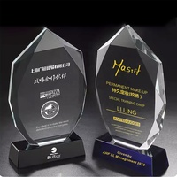 Vente en gros Guangzhou personnalisé K9 Sublimation Base bleue Diamant Face Crystal Award Trophée Plaque Grande Sculpture d'animaux au laser