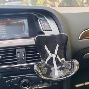 Diffuseur d'air et décoration de siège pour voiture Labubu, poupée en peluche en plastique, clip de ventilation, vente en gros - Product Image 6