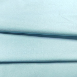 Doublure en nylon extensible respirante et lisse bleu lac personnalisée - Product Image 3
