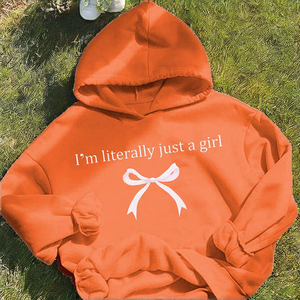 เสื้อสเวตเชิ้ตมีฮู้ดสีส้ม พิมพ์ลาย I'm Literally Just A Girl สวมใส่สบายทรงโอเวอร์ไซส์ ผ้าฝ้ายถัก ใส่ได้ทั้งชายและหญิง เหมาะสำหรับฤดูใบไม้ร่วง - Product Image 2