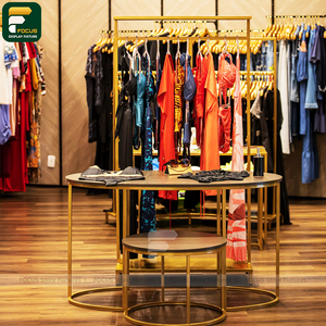 Étagère de présentation de vêtements de style nordique, armoire à vêtements en bois, étagère ouverte, aménagement intérieur de magasin - Product Image 3