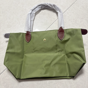 ขอแคตตาล็อกกระเป๋า Dumpling Bag รุ่นกันน้ำฉลองครบรอบ 70 ปี กระเป๋าสะพายไหล่ กระเป๋าถือใต้วงแขน กระเป๋าพับได้ กระเป๋าโท้ท Longchampes ขนาดมินิ - Product Image 2
