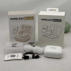 Microphone <span class=keywords><strong>RODE</strong></span> ultra-compact pour les créateurs de contenu sur smartphone, GainAssist USB-C/Lightning sans fil avec étui de charge - Product Image 1