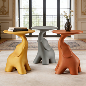 Table d'appoint, bout de canapé éléphant en rotin vintage