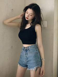 Summer Korean Design Chic Temperament <span class=keywords><strong>Top</strong></span> Self Cultivation Black Sexy Short Vest Suspender Bottom Women's <span class=keywords><strong>Crop</strong></span> Tops - Product Image 5