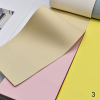 Cuir synthétique PVC rose anti-moisissure pour usine du cuir, tissu de revêtement pour canapé, siège de voiture, décoration intérieure