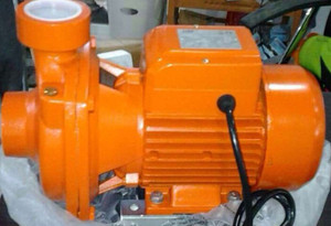 DK Hochdruck-Elektromotor-Druckerhöhungspumpen 0,37KW 1,5kW 0,5PS 2PS Reinwasser-Transferpumpe 50m 110mm <span class=keywords><strong>Stator</strong></span> Zentrifugalpumpe - Product Image 3