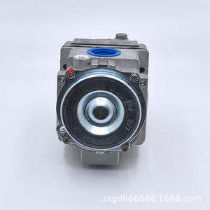 Vanne principale pour friteuse à gaz We700 4.0 Nat, uniquement pour système Millivolt, boîtier en aluminium, contact en cuivre argenté - Product Image 3