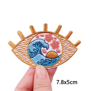 Fabrication de patchs en gros, patchs brodés personnalisés de dessins animés, patchs brodés colorés à appliquer à chaud pour vêtements, chapeaux, jeans - Product Image 2