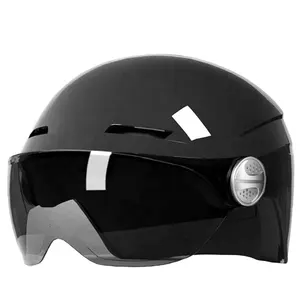 DJ/530トップセールスケートボード自転車ヘルメット通気性マルチスポーツスケートプーリーオートバイヘルメット大人用