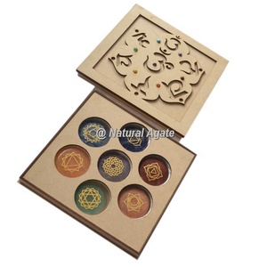 Compre en Línea Caja de Regalo con Símbolo de Reiki y Chakra - Product Image 1