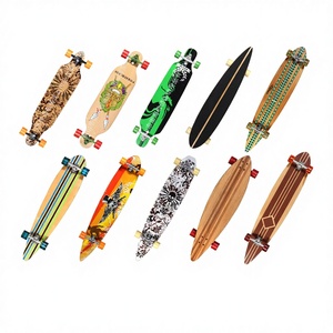 Planche à roulettes <span class=keywords><strong>en</strong></span> <span class=keywords><strong>bambou</strong></span> personnalisée Ruidongle à quatre roues avec motif de poisson graffiti, planche à roulettes de rue pour adultes et enfants - Product Image 1
