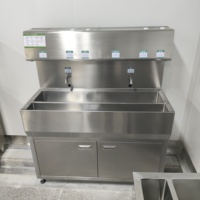 Station de lavage des mains automatique industrielle à double évier en acier inoxydable avec capteur, distributeur de savon désinfectant et sécheur d'air pour usine de boissons