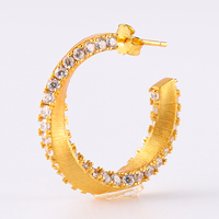 Boucles d'oreilles clous creuses en argent sterling S925 plaqué or, pavé de zircone cubique, finition brossée, hypoallergéniques, anti-ternissement, bijoux fins, vente en gros