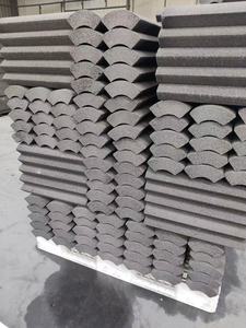 Blocs de mousse en verre recyclé modernes de 20 mm pour <span class=keywords><strong>l</strong></span>'<span class=keywords><strong>isolation</strong></span> murale durable, <span class=keywords><strong>l</strong></span>'utilisation en entrepôt et la protection contre les gelées hivernales - Product Image 1