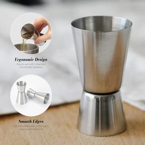 ถ้วยตวงเหล้าสแตนเลสแบบสองหัว อุปกรณ์บาร์สำหรับผสมเครื่องดื่ม - Product Image 2
