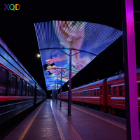 Écran LED mural en maille RGB étanche XQD pour extérieur – Affichage visuel de haute qualité et puissant pour la signalisation en magasin