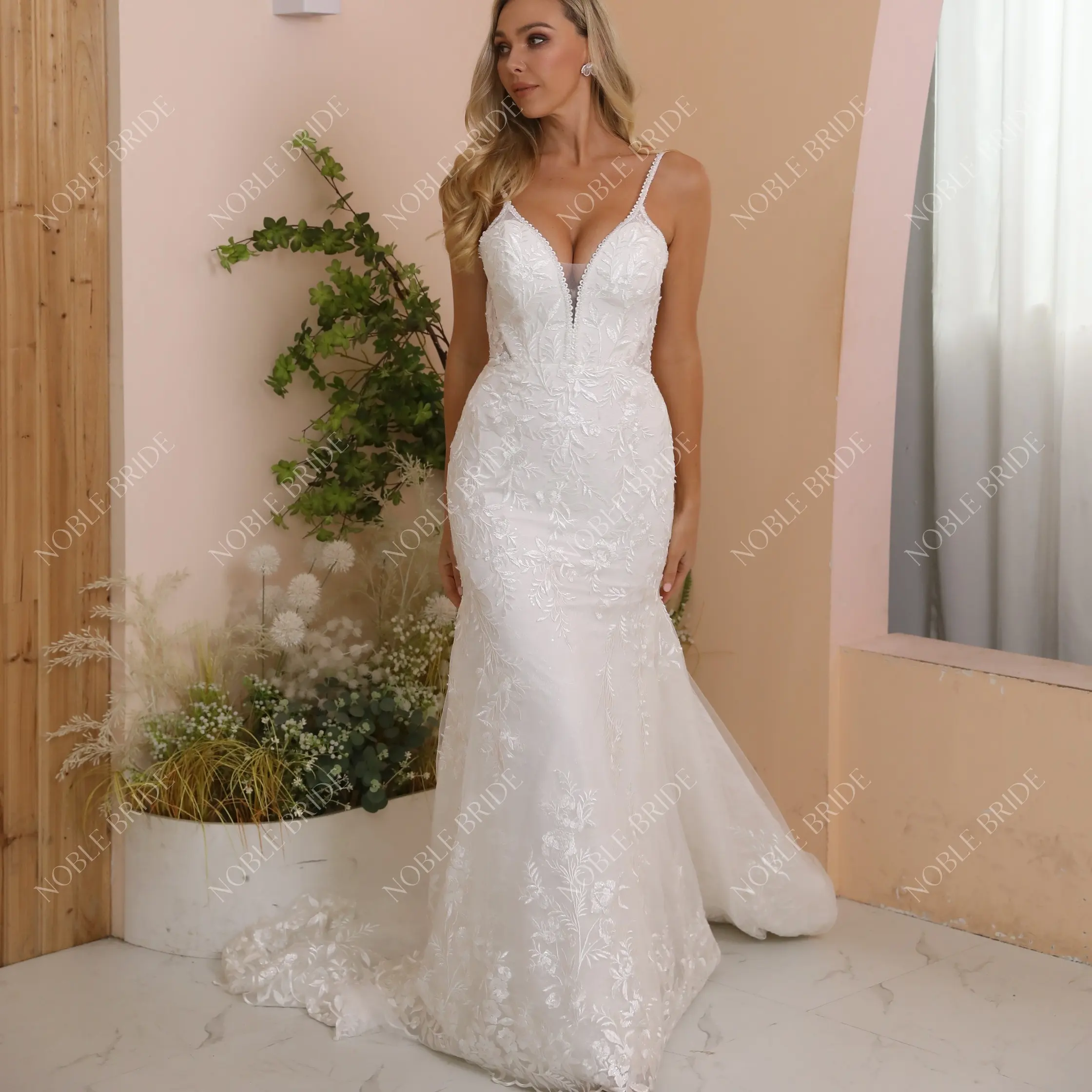 Noble Bride Wholesale Factory Mermaid Tail Sheer Back Lace Wedding Dress