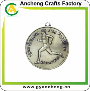 Proveedor de medallas deportivas de maratón de latón macizo personalizadas Premio personalizado barato 5K <span class=keywords><strong>Color</strong></span> Run Medalla al por mayor Grabado de medallas para correr - Product Image 2
