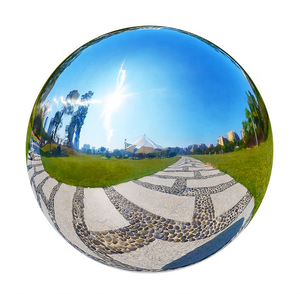 Sfera Decorativa da Giardino in Acciaio Inossidabile di Grandi Dimensioni - Product Image 1