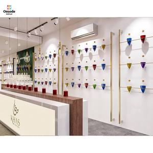 Diseño de Tienda de Cosméticos y Perfumes Personalizado |   Vitrinas y Muebles de Exhibición de Madera |   Exhibidor de Perfumes para Soluciones Interiores Completas - Product Image 4