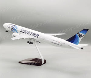 Modèle d'avion Boeing <span class=keywords><strong>777</strong></span> de la compagnie aérienne égyptienne, 47 cm, en résine moulée sous pression avec lumière LED, idéal pour les cadeaux - Product Image 6