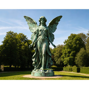 Sculpture d'ange tombé grandeur nature en bronze coulé, ailes brisées, posture allongée, patine cuivre vert - Product Image 2